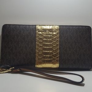 Michael kors money pieces wallet